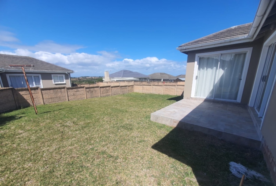 To Let 3 Bedroom Property for Rent in Gonubie Eastern Cape